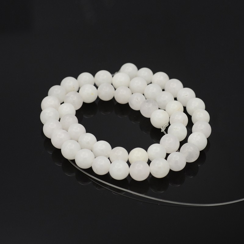 Natürlicher Jadeperlenstrang 4 mm rund weiß (ca. 98 Perlen / ca. 39,5 mm Länge)