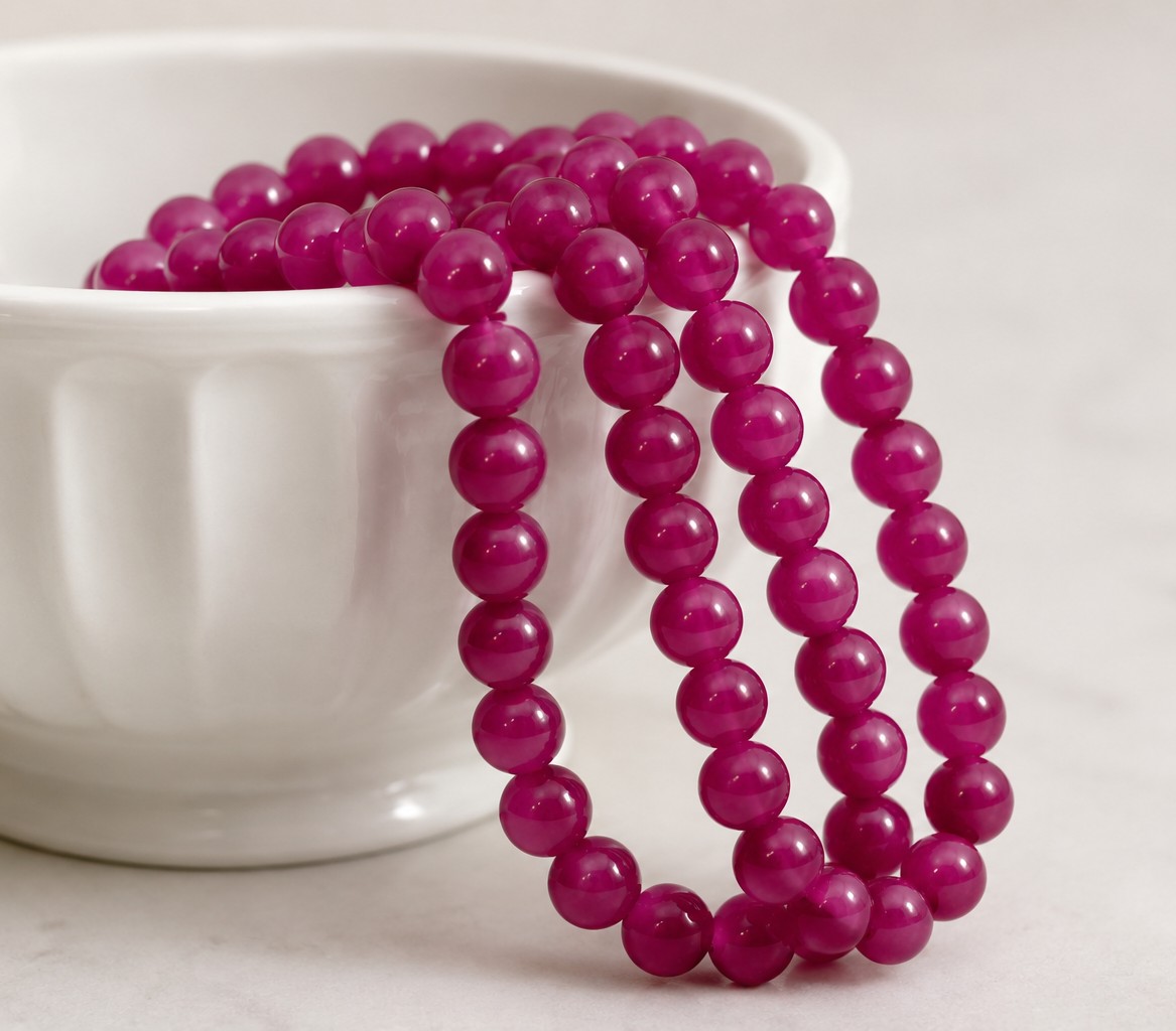 Malaysia Jadeperlenstrang 8 mm violett gefärbt (ca. 47 Perlen / ca. 38 cm Länge)