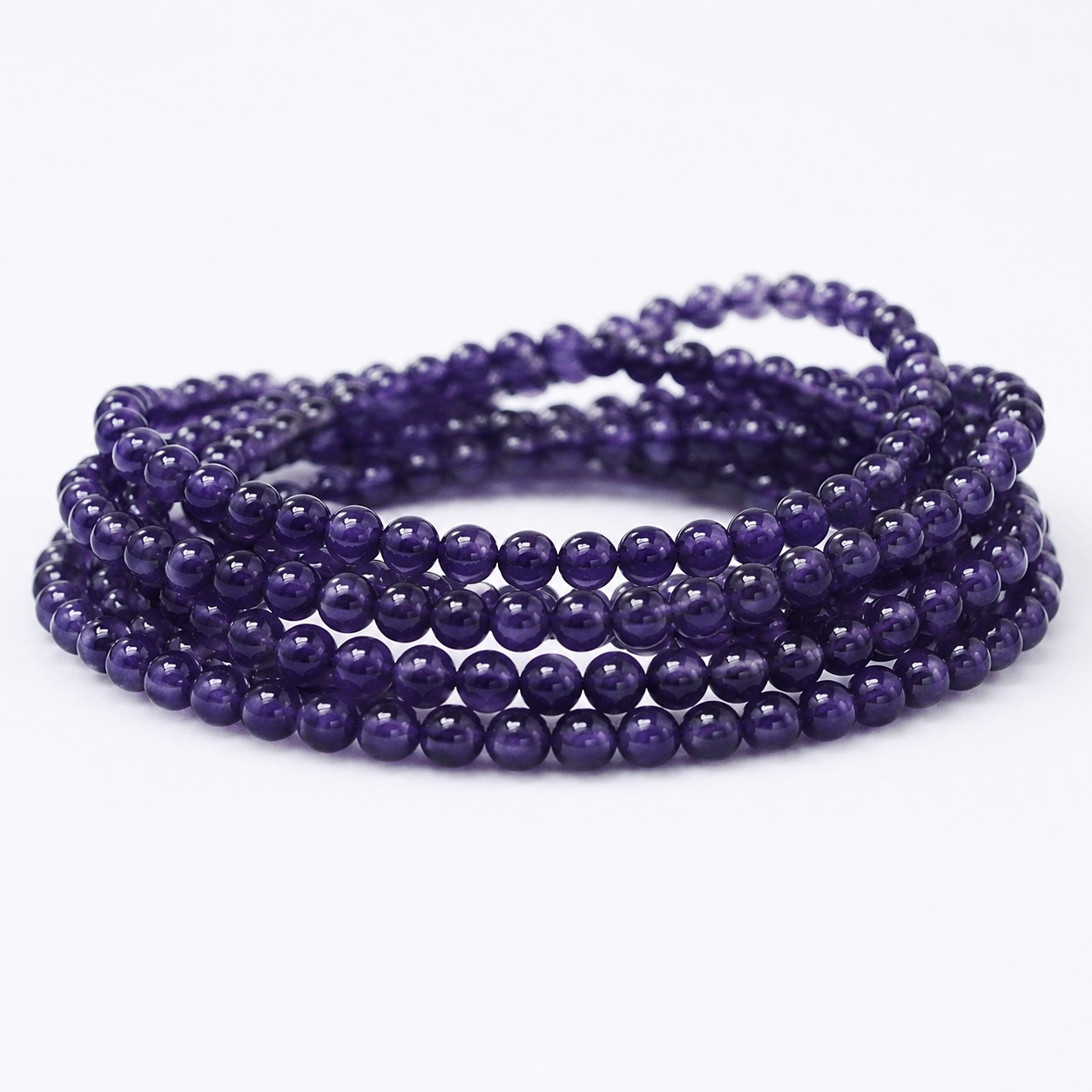 Natürlicher Amethyst Perlenstrang 4,5 - 4,7 mm rund glatt glänzend (ca. 91 Perlen / ca. 38 cm Länge)