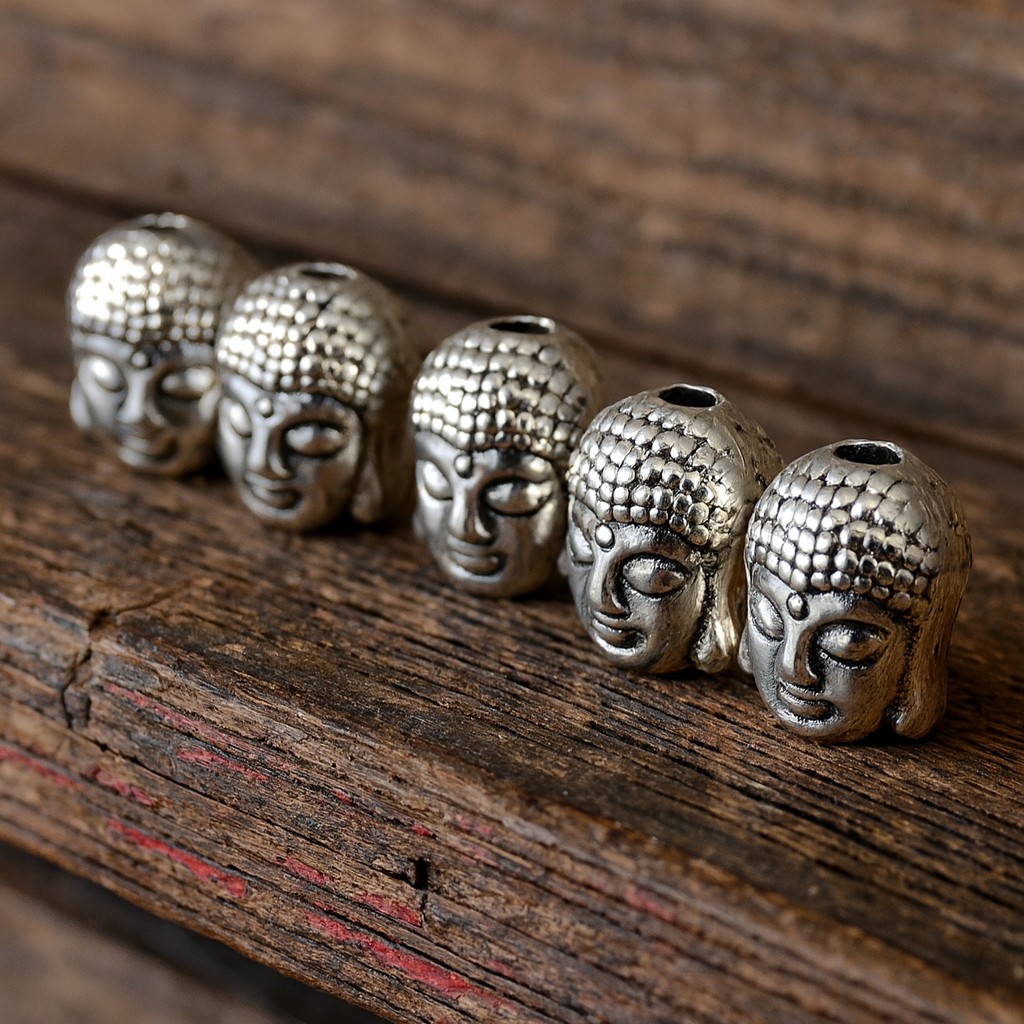 5 Buddha Perlen aus Metall antik silberfarben 9 x 7 x 7 mm
