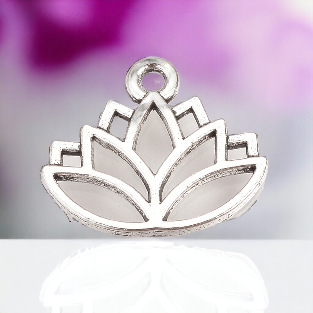 3 Charm Anhänger Lotusblume antik silberfarben