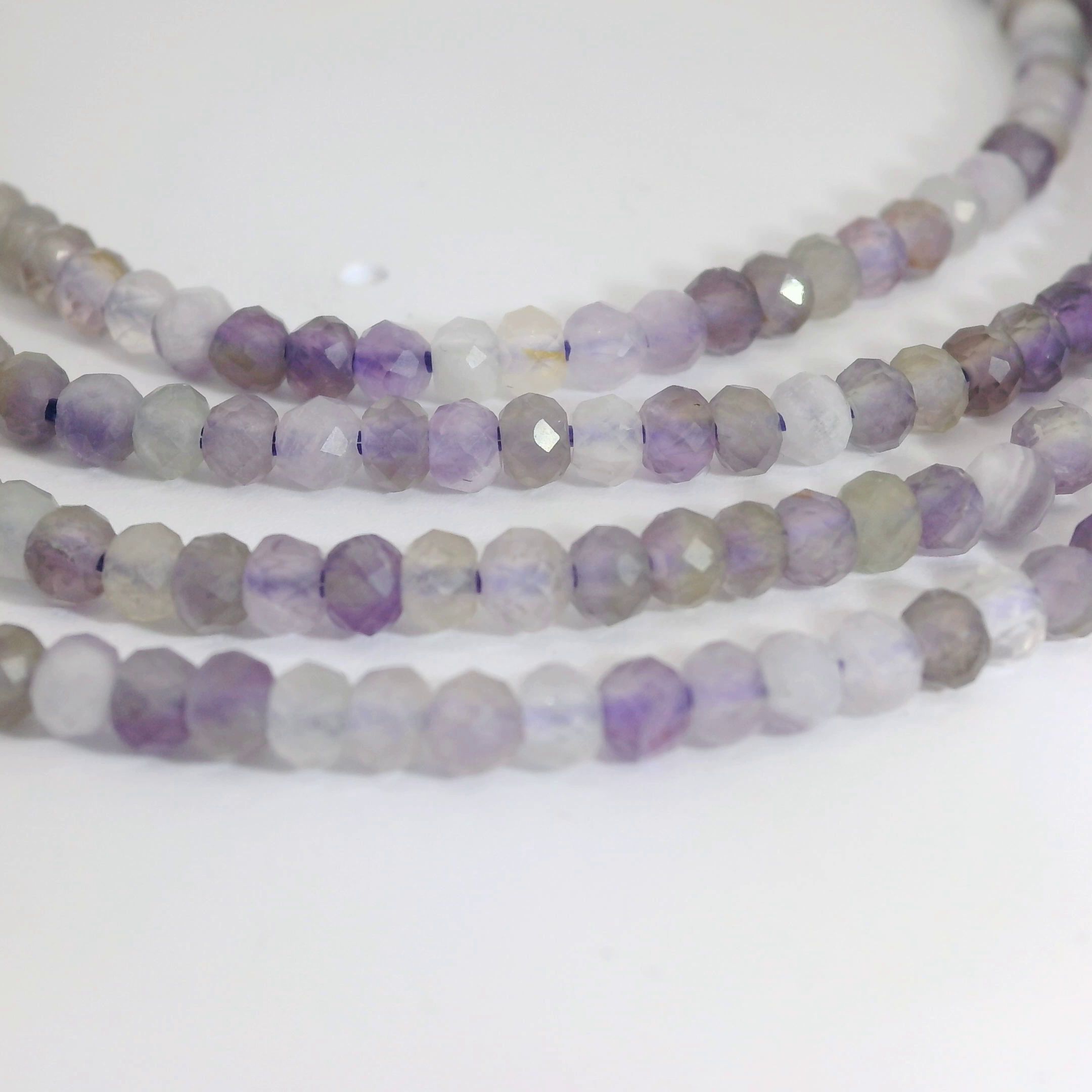 Amethyst Perlenstrang 3 x 2 mm facettierte Perlen (ca. 39 cm Länge)