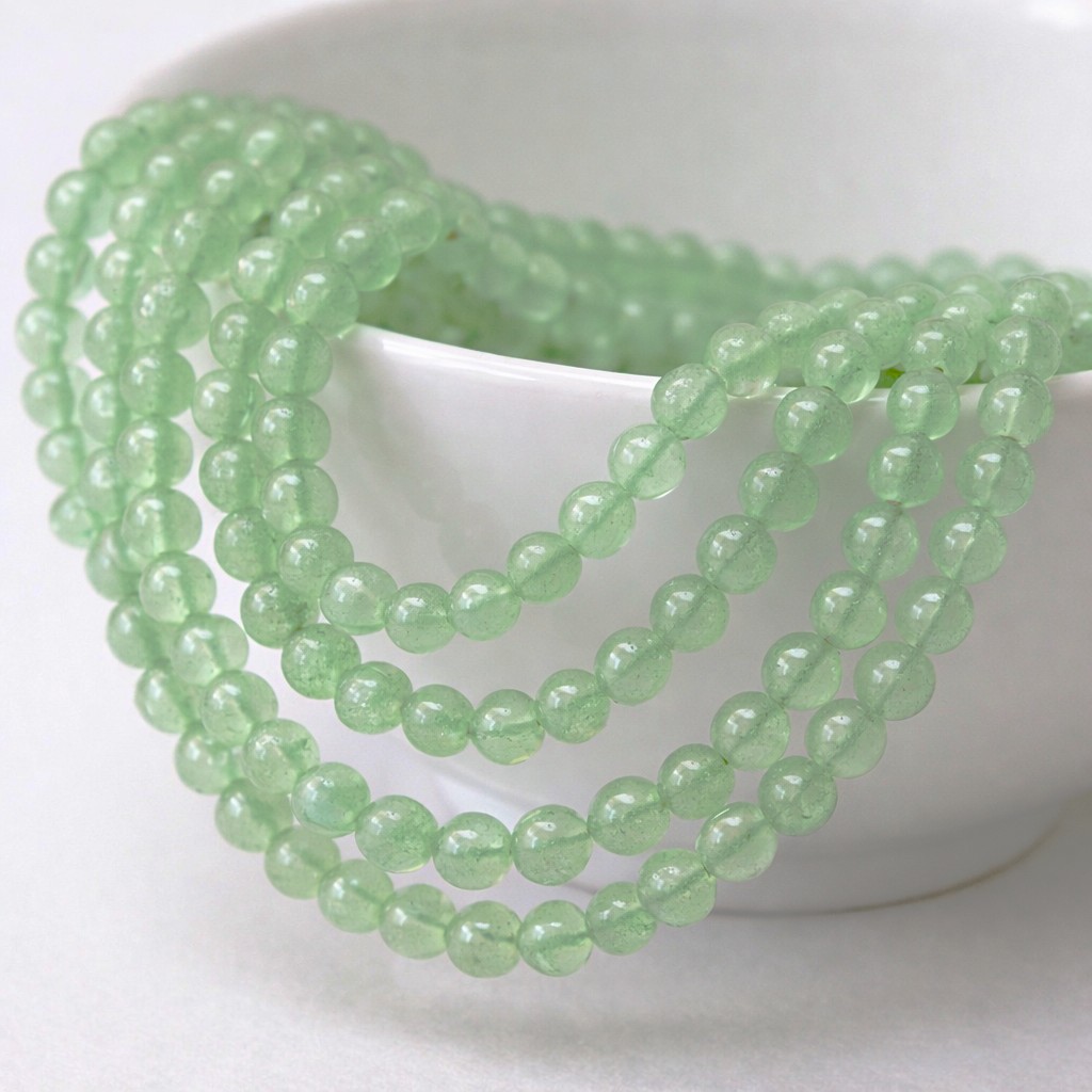 Grüner zierlicher Aventurin Perlenstrang 3 - 3,4 mm rund glatt (ca. 120 Perlen / ca. 40 cm Länge)