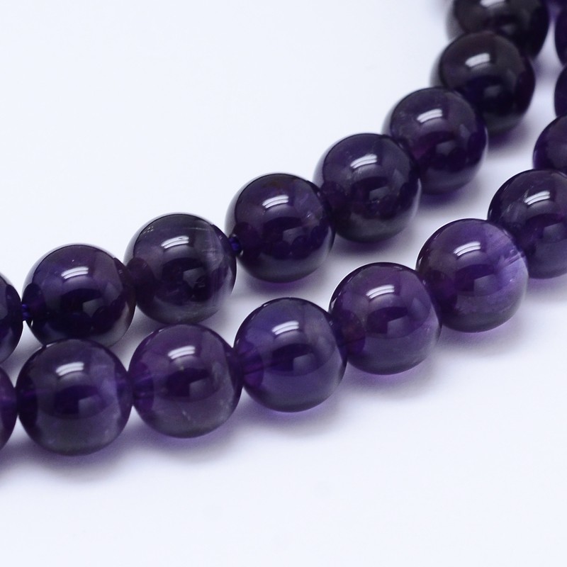 Natürlicher Amethyst Perlenstrang 4 mm rund glatt glänzend (ca. 91 Perlen / ca. 38 cm Länge)
