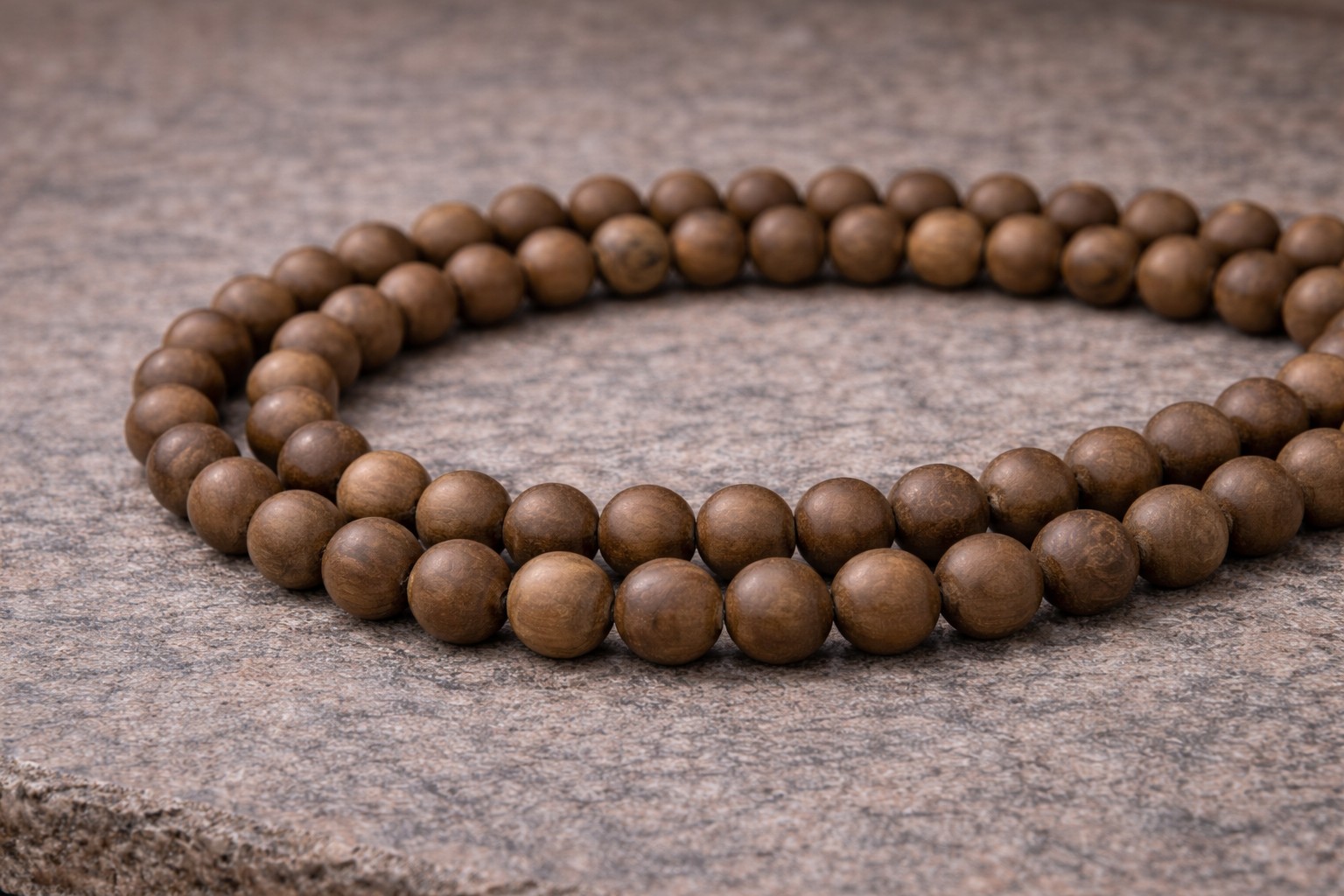 Natürlicher Holzperlenstrang 6,2 mm (ca. 66 Perlen / ca. 40 cm Länge)