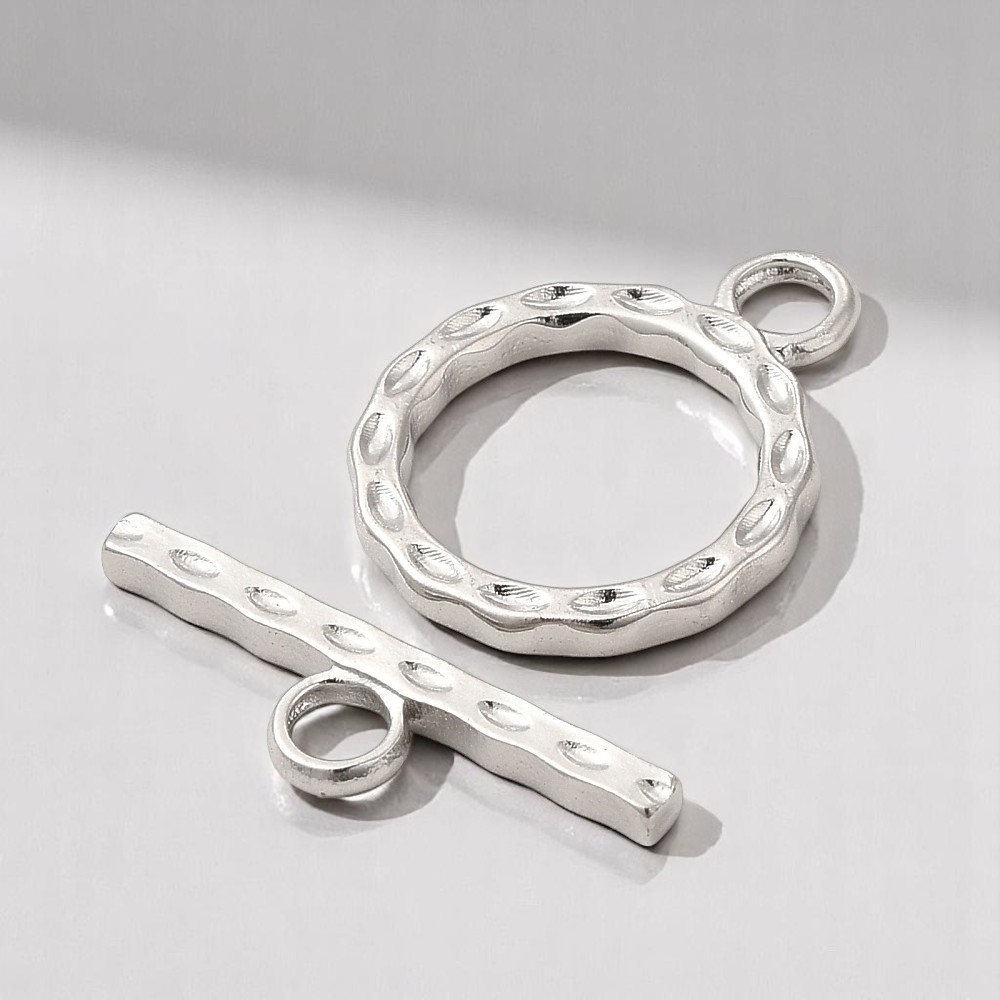 Knebelverschluss aus Edelstahl  Ring 18 x 14 x 2 mm Stab: 19,5 x 5,5 x 2 mm