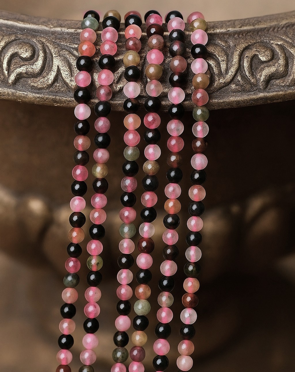 Natürlicher Turmalin Perlenstrang 2 mm rund glatt glänzend (ca. 200 Perlen / ca. 39 cm Länge)