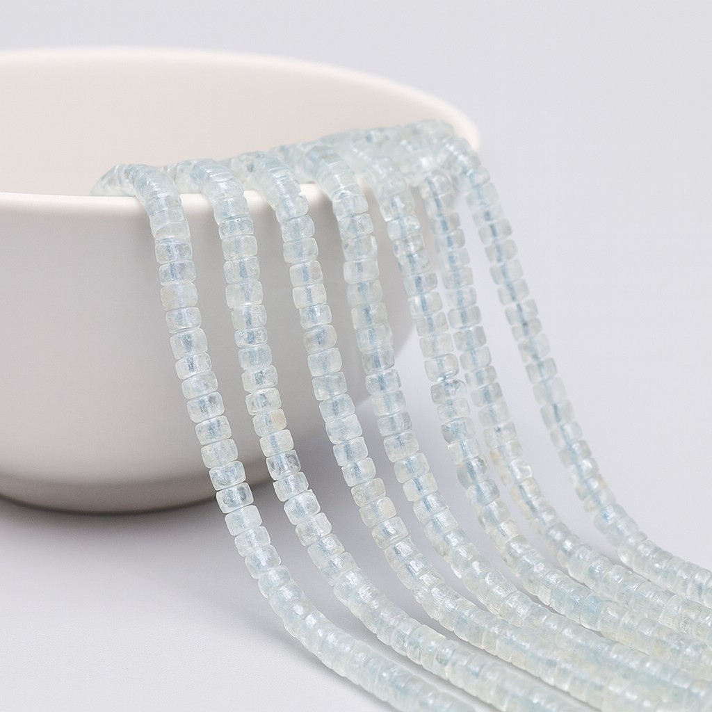 Fluorit Perlenstrang unregelmäßige Rondelle 4-5 x 2-3 mm (ca. 33 cm Länge)