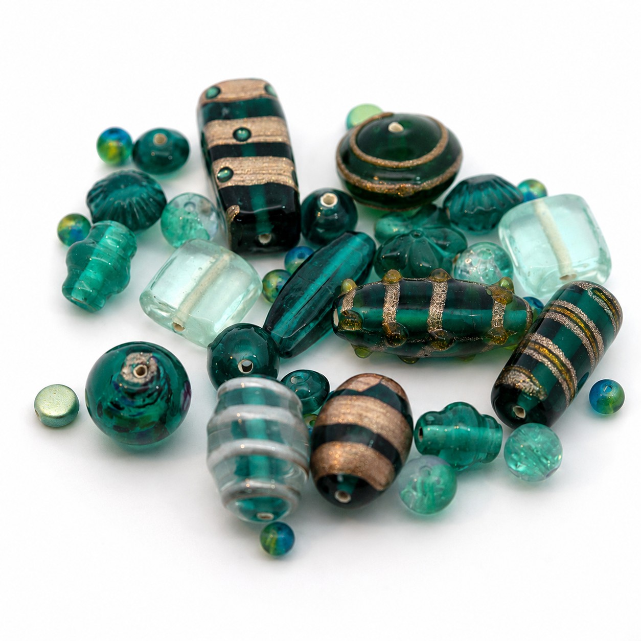 Böhmische Lampwork und Glasperlen 50 Gramm Überraschungsbeutel petrolgrün