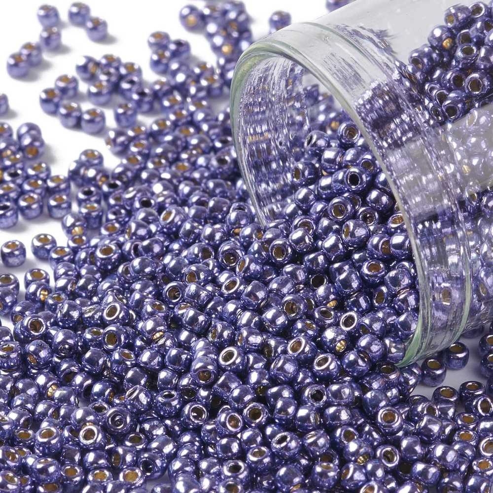 TOHO Perlen Rocailles 2,2 mm 11/0 PermaFinish Purple Metallic Matte (ca. 1100 Stück / ca. 10 Gramm)