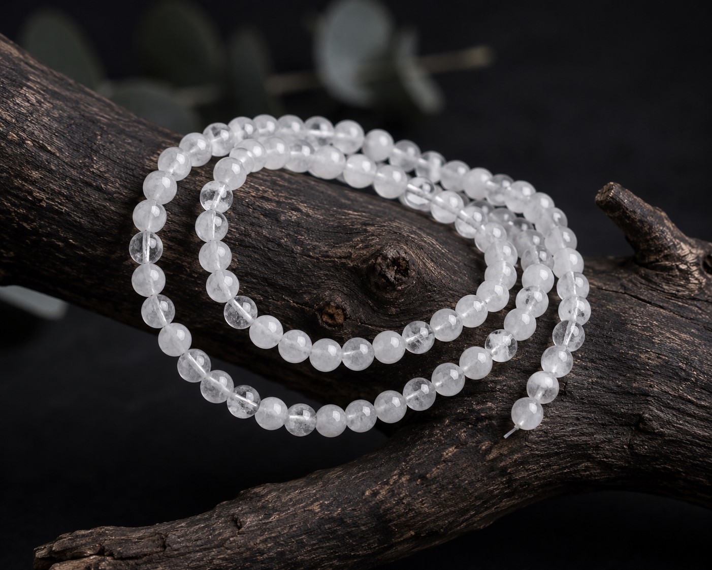 Weißer Jade Perlenstrang 4 mm (ca. 98 Perlen / ca. 39,5 mm Länge) - natürliche Edelsteinperlen für Schmuckherstellung