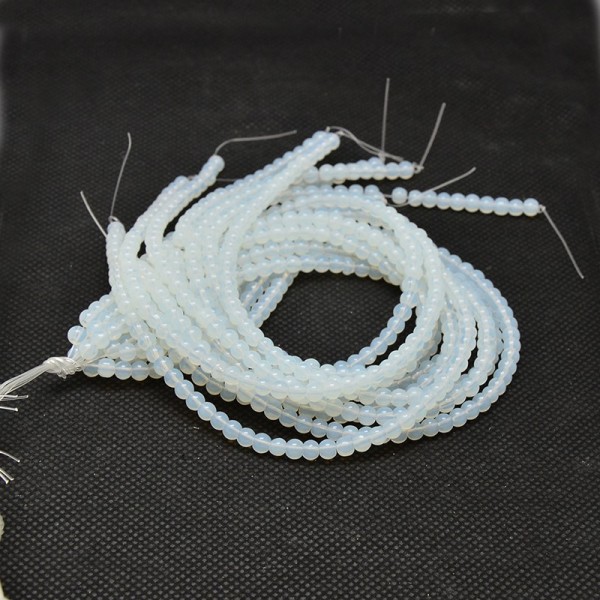 Natürlicher runder Opalit Perlenstang weiß rund glatt glänzend 6 mm Klasse AA (ca. 50 Perlen / ca. 3