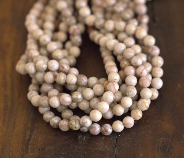 Natürlicher Maifan Jaspis Perlenstrang 6 mm rund glatt (ca. 61 Perlen / ca. 38 cm Länge)