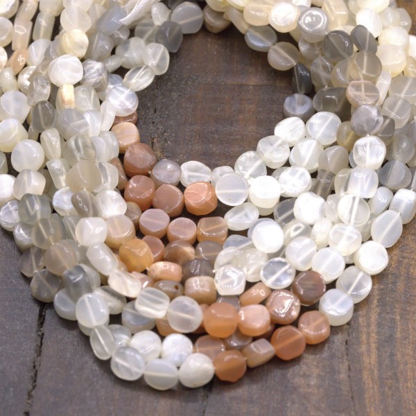 Sonnenstein Perlenstrang unregelmäßige flache runde Perlen 6-7 x 3-4 mm (ca. 37 cm Länge)