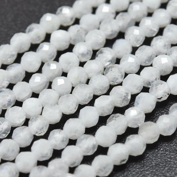 Natürlicher Mondstein Perlenstrang 2 mm facettiert weiß (ca. 185 Perlen / ca. 38 cm Länge)